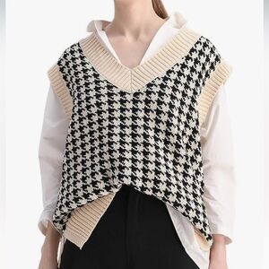 Houndstooth Sweater Vest
